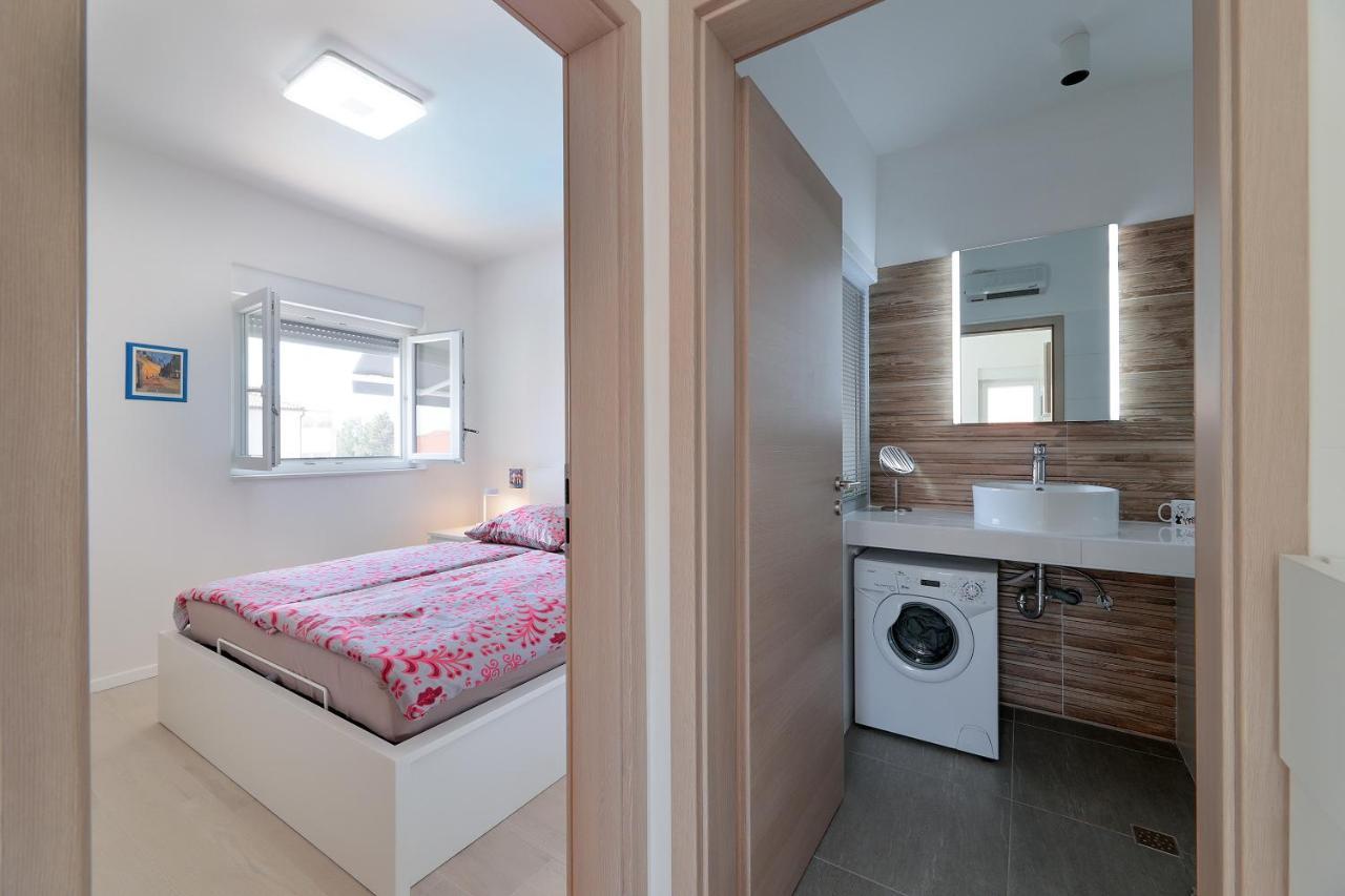 Apartment Alan 2 Vrsi Eksteriør billede